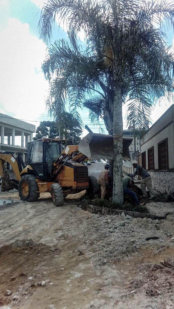 cassiano_terraplenagem_revitalizacao_praca_olho_campo_largo_02