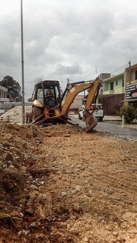 cassiano_terraplenagem_revitalizacao_praca_olho_campo_largo_04